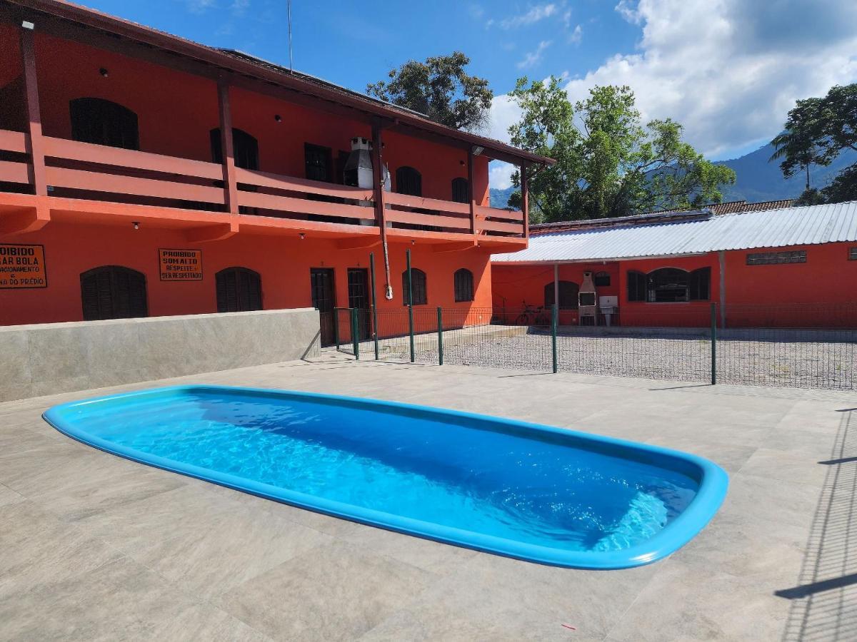 0001.01 - Maranduba - Apto - 2 - 8 Pessoas - 2 Quadras Do Mar - Piscina - Wi-fi Apartamento *